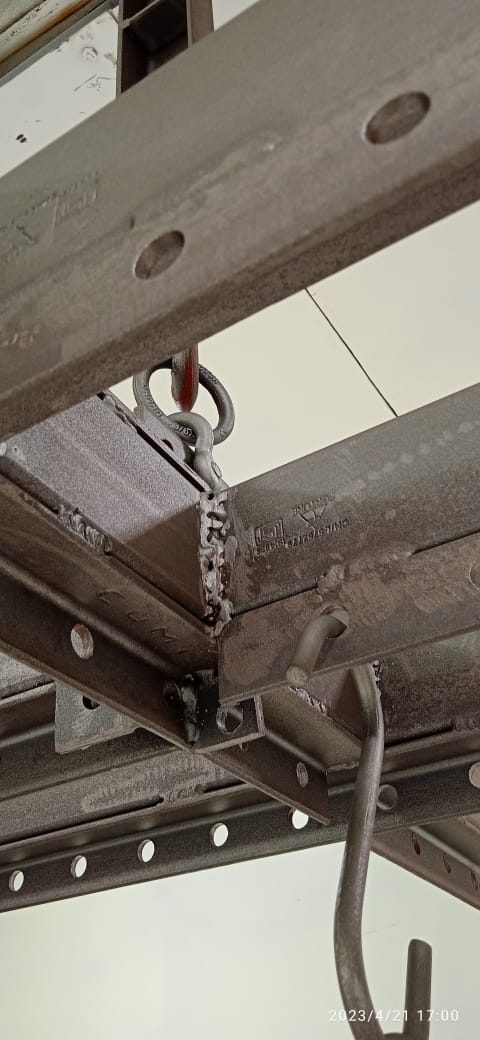 Conveyor 10