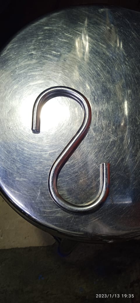 hook and chain 07