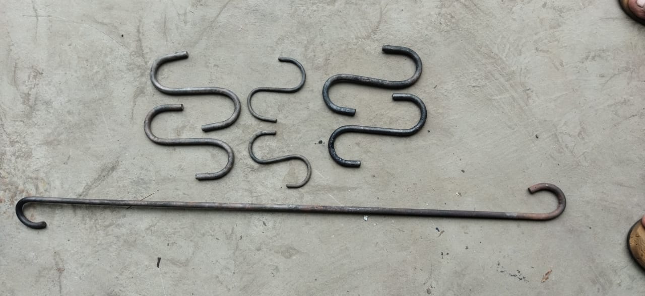 hook and chain 01